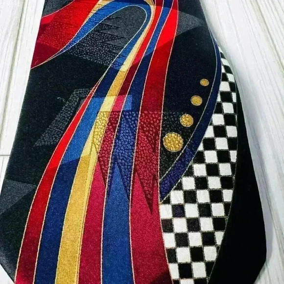 Pierre Cardin 100% Silk men's vintage neck tie - hidden art, checkered flag - Picture 10 of 12